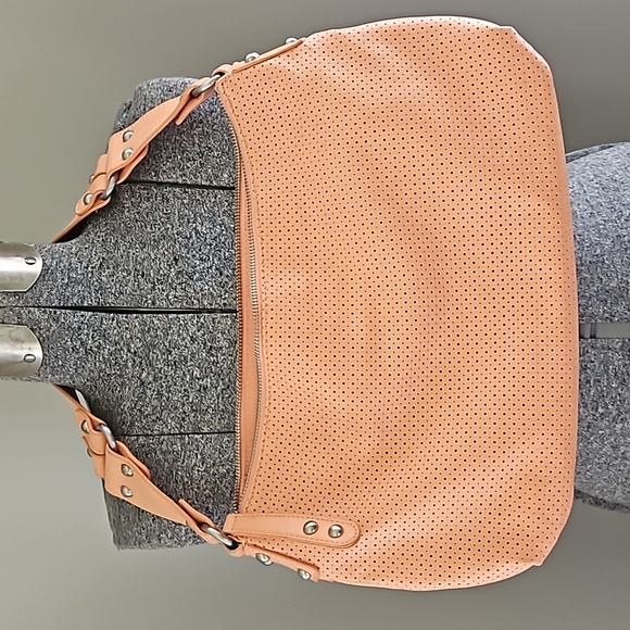 A.n.a peach faux leather shoulder bag - Picture 2 of 9